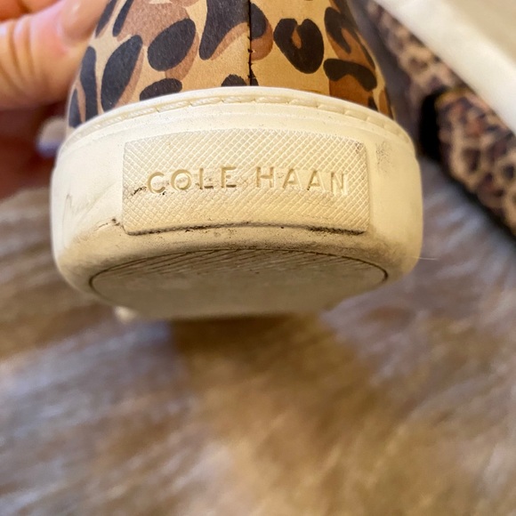 Cole Haan Sz 9 Leopard Nubuck Slip on - Picture 5 of 7